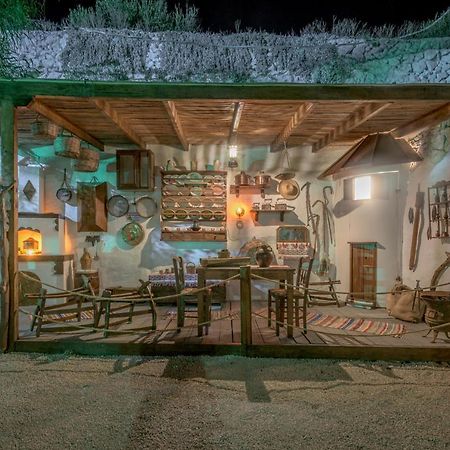 Emilia'S Little Farmhouses Agioi Anargyroi  Экстерьер фото