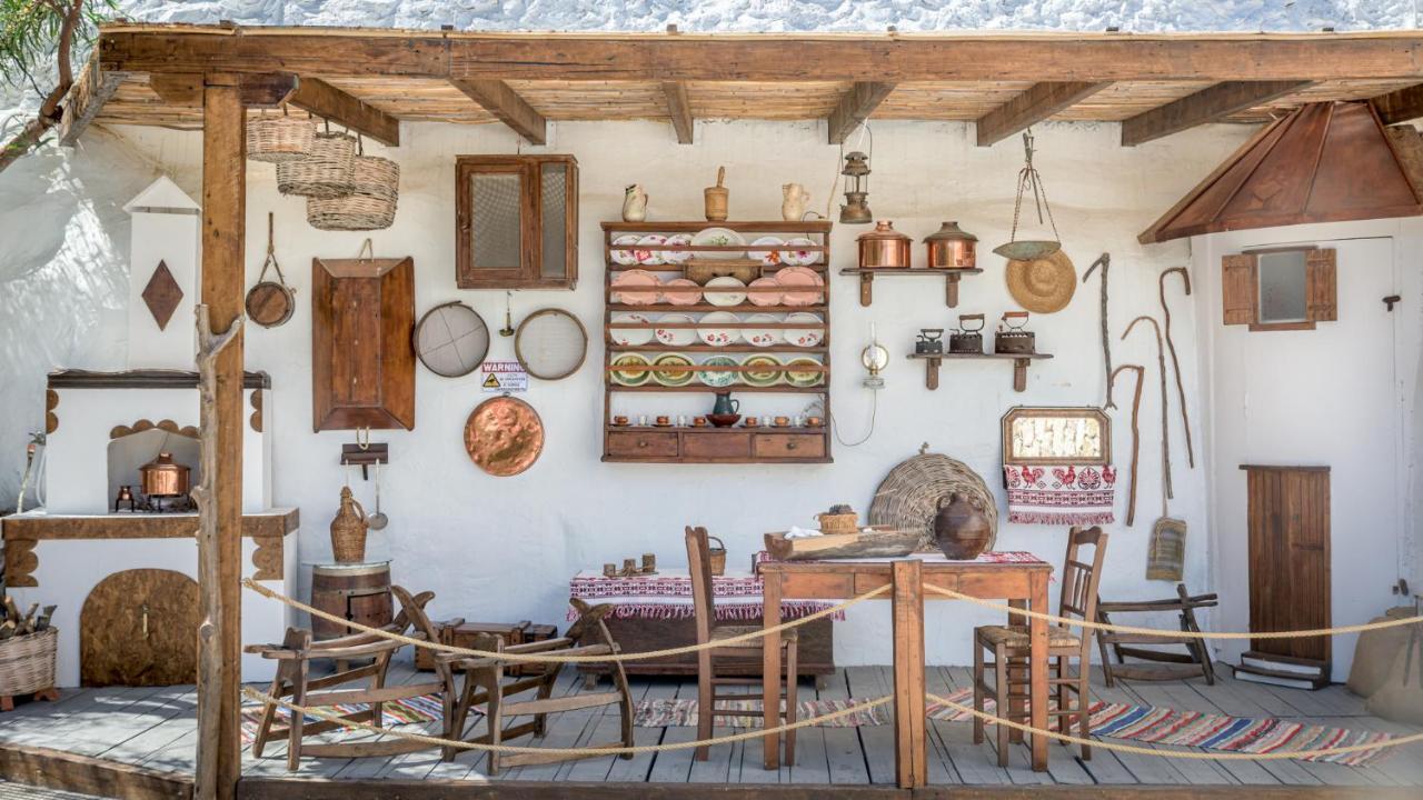 Emilia'S Little Farmhouses Agioi Anargyroi  Экстерьер фото